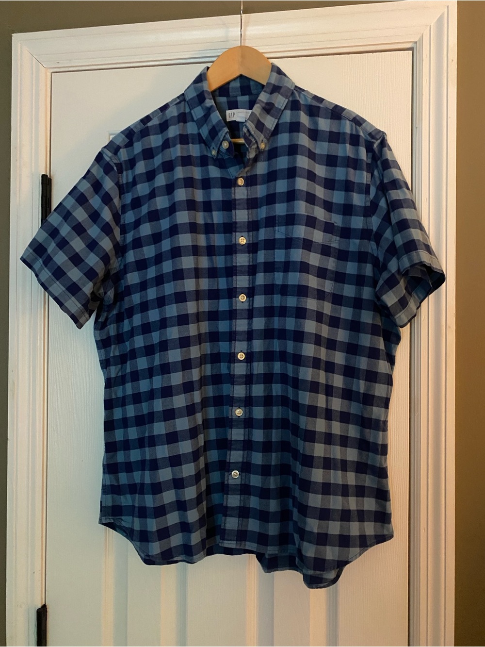 GAP Blue Plaid Short-Sleeve Button-Down Shirt - size XL (mens)